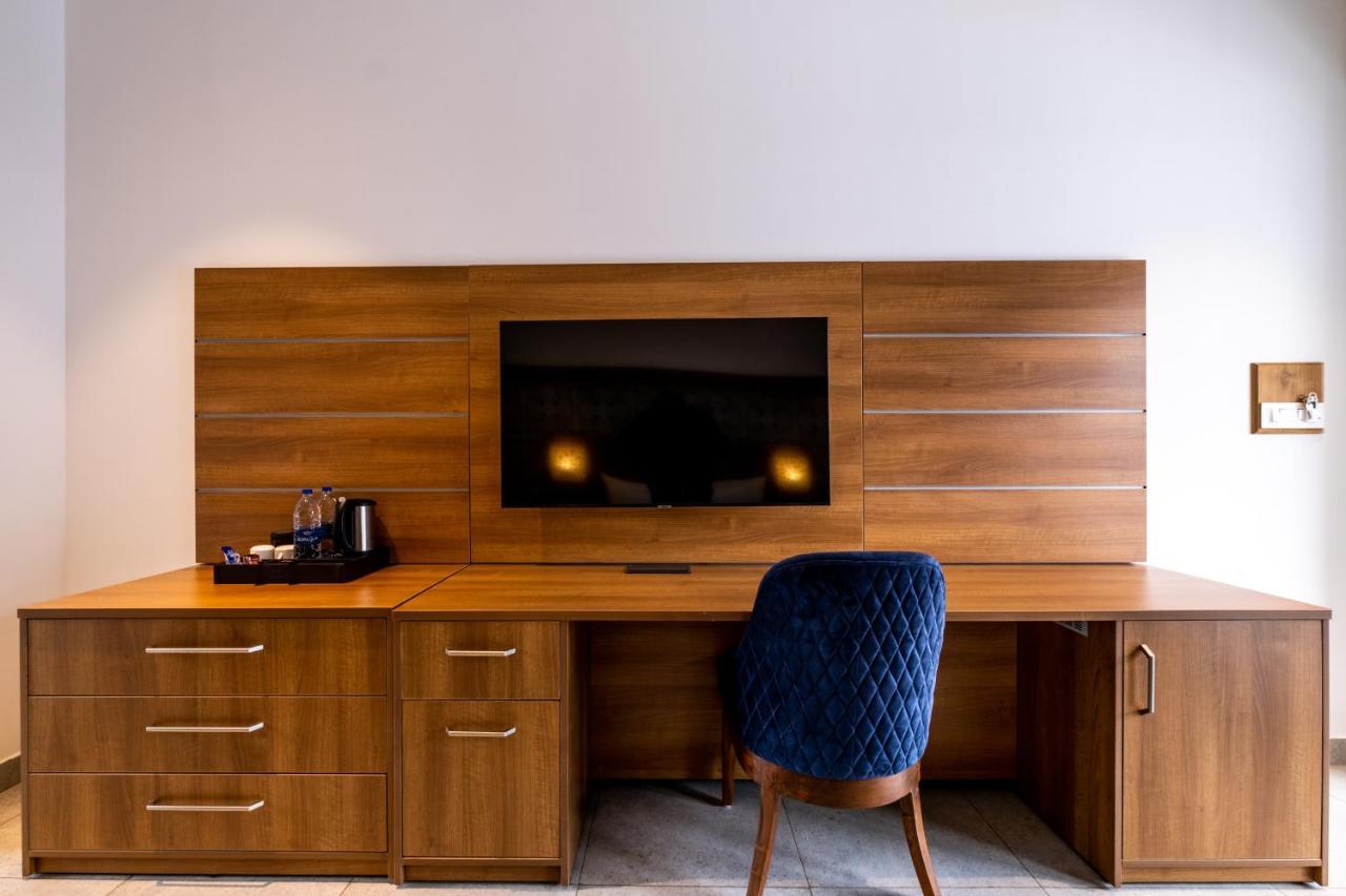 Deluxe Rooms